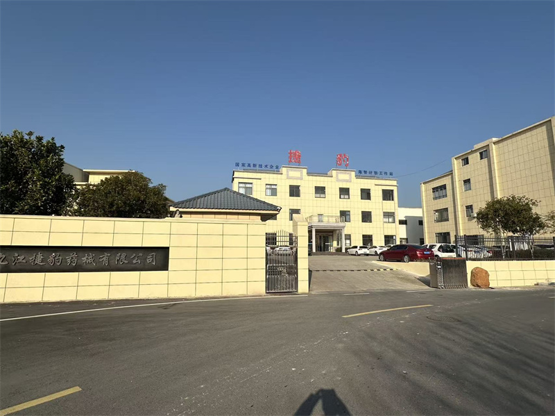 corporate exterior03